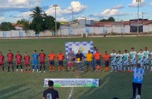 Taça Viturino Barbosa tem abertura oficial no Estádio Fialhão em Simplício Mendes (Foto: Reprodução - Redes sociais) Taça Viturino Barbosa tem abertura oficial no Estádio Fialhão em Simplício Mendes (Foto: Reprodução - Redes sociais)