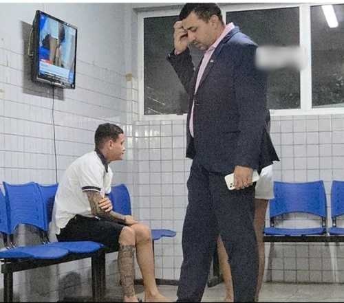 Advogado de Timon apresenta na DHPP suspeito de homicídio em Teresina