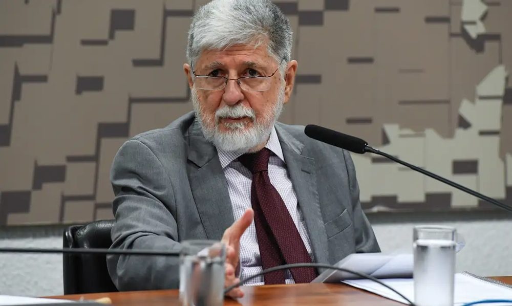 Brasil estuda medidas para romper relações militares com Israel