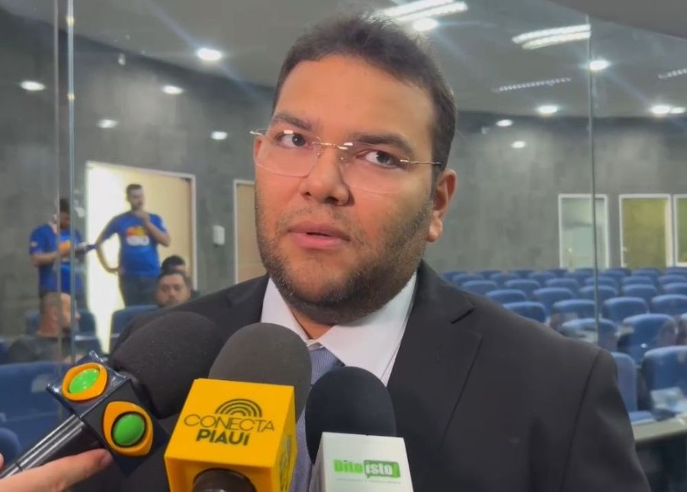 CPI do Lixo vai investigar todos os contratos emergenciais, diz Fernando Lima