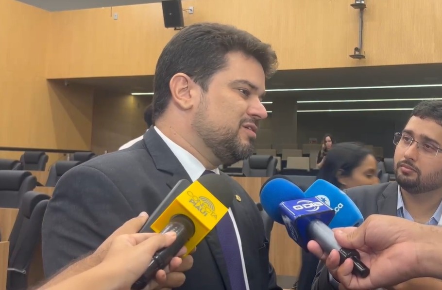 Deputados avaliam encontros de membros da base do PT com adversários