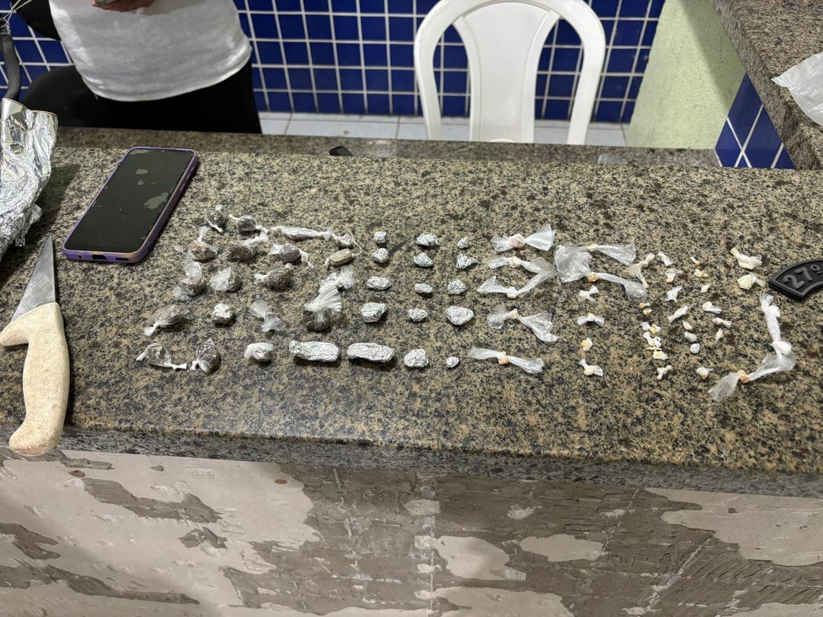 Dupla é presa por tráfico de drogas na 'boca da Andressa', em Parnaíba