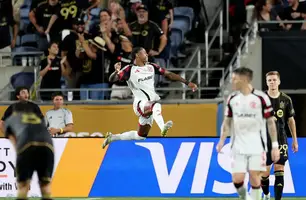 Flamengo fecha primeira fase do Mundial em empate com o Los Angeles (Foto: Nathan Ray Seebek/Reuters) Flamengo fecha primeira fase do Mundial em empate com o Los Angeles (Foto: Nathan Ray Seebek/Reuters)