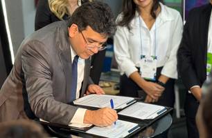 Fonteles firma parceria com ANEEL para fortalecer distribuição de energia no Piauí (Foto: Conecta Piauí) Fonteles firma parceria com ANEEL para fortalecer distribuição de energia no Piauí (Foto: Conecta Piauí)