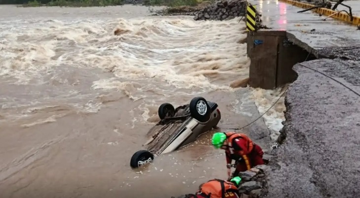 Fortes chuvas no RS deixam dois mortose e um desaparecido