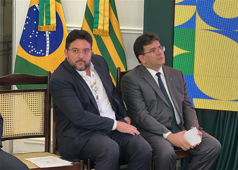 Governo do Piauí empossa novos analistas e reforça quadro técnico da administração pública