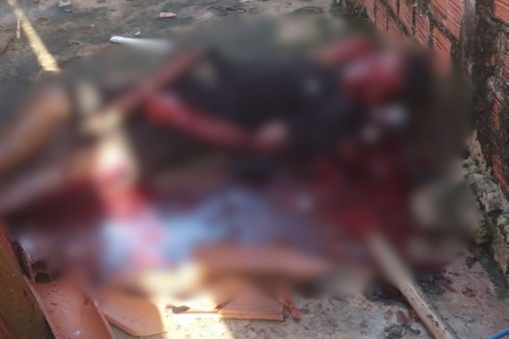 Homem é assassinado com golpes de facão, pedaços de pau e telhas em Miguel Alves