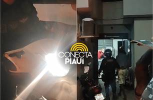 Homem é preso com moto roubada e drogas no Santa Maria da Codipi (Foto: Repórter 12 / Conecta Piauí) Homem é preso com moto roubada e drogas no Santa Maria da Codipi (Foto: Repórter 12 / Conecta Piauí)