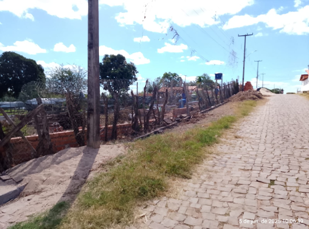 Horta comunitária recebe 1ª obra do OPA com construção de muro em Floriano