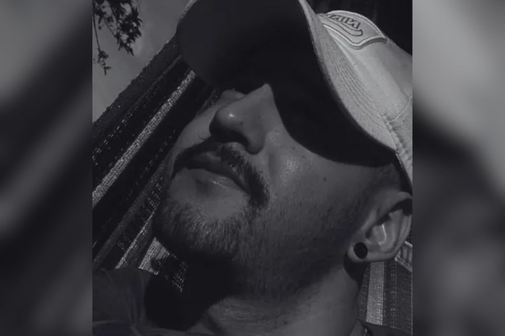 Jovem morre após cair de moto e bater a cabeça em pedra em Pedro II