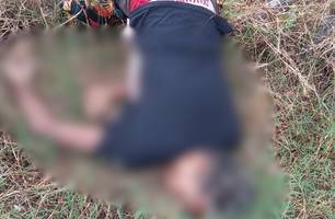 Mãe encontra corpo de amigo do filho em quintal de casa na zona Norte de Teresina (Foto: Reprodução)