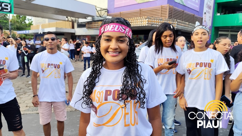 Marcha para Jesus reúne multidão em Teresina com o tema 'Um Só Povo, Um Só Deus'