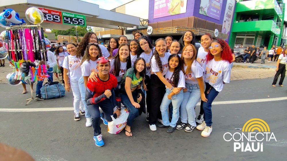 Marcha para Jesus reúne multidão em Teresina com o tema 'Um Só Povo, Um Só Deus'
