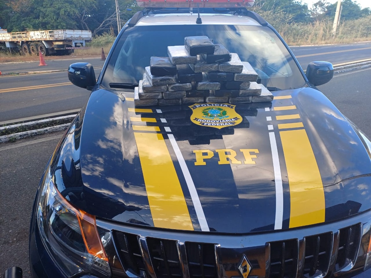 Mochila com cocaína é encontrada em ônibus interestadual em Valença