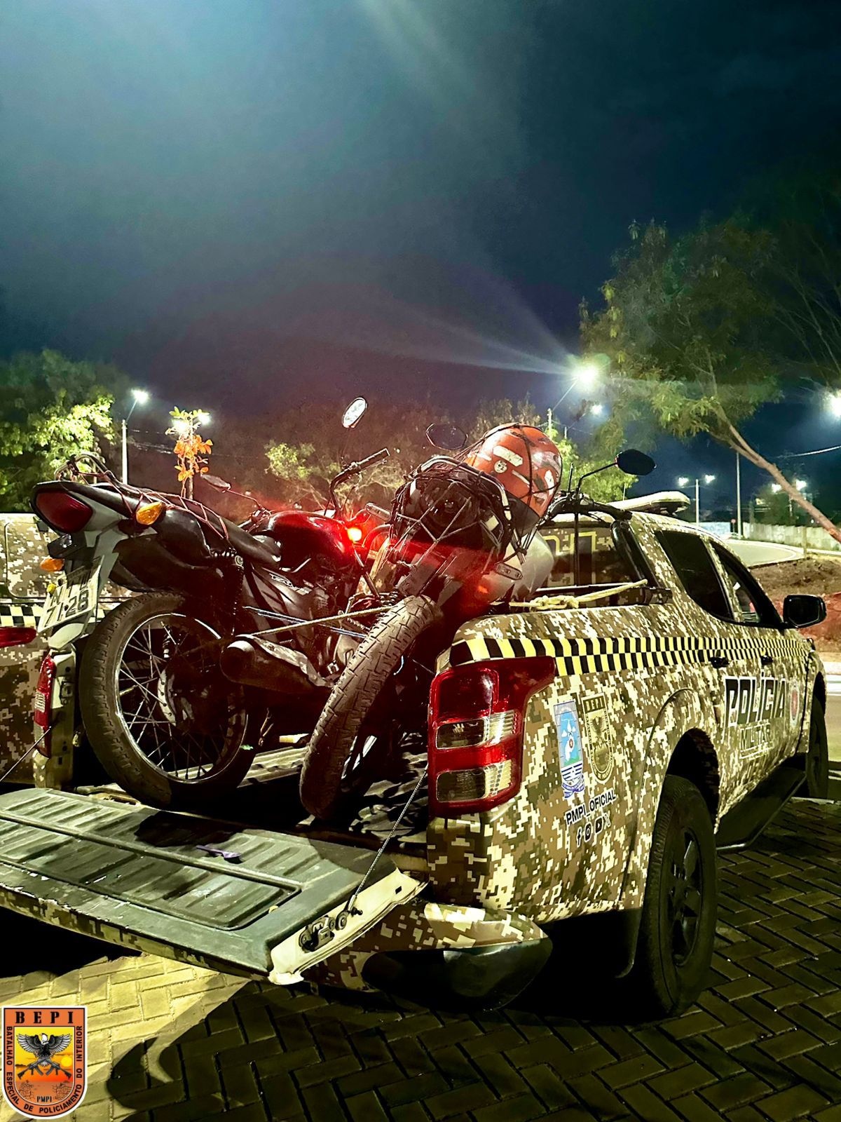 PM prende dupla suspeita de tráfico de drogas na zona Leste de Teresina