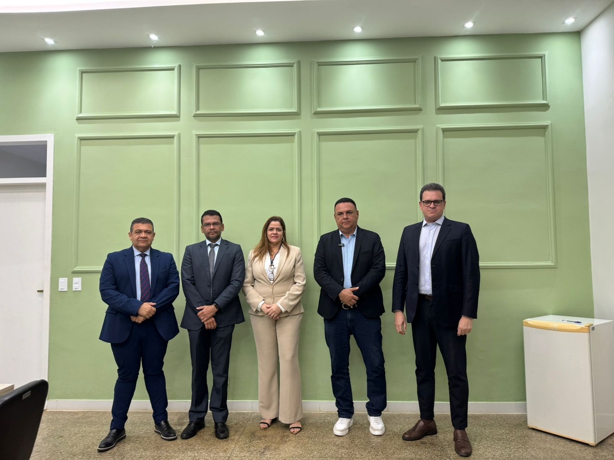 Prefeitura e Justiça Federal discutem cidade judiciária em São Raimundo Nonato