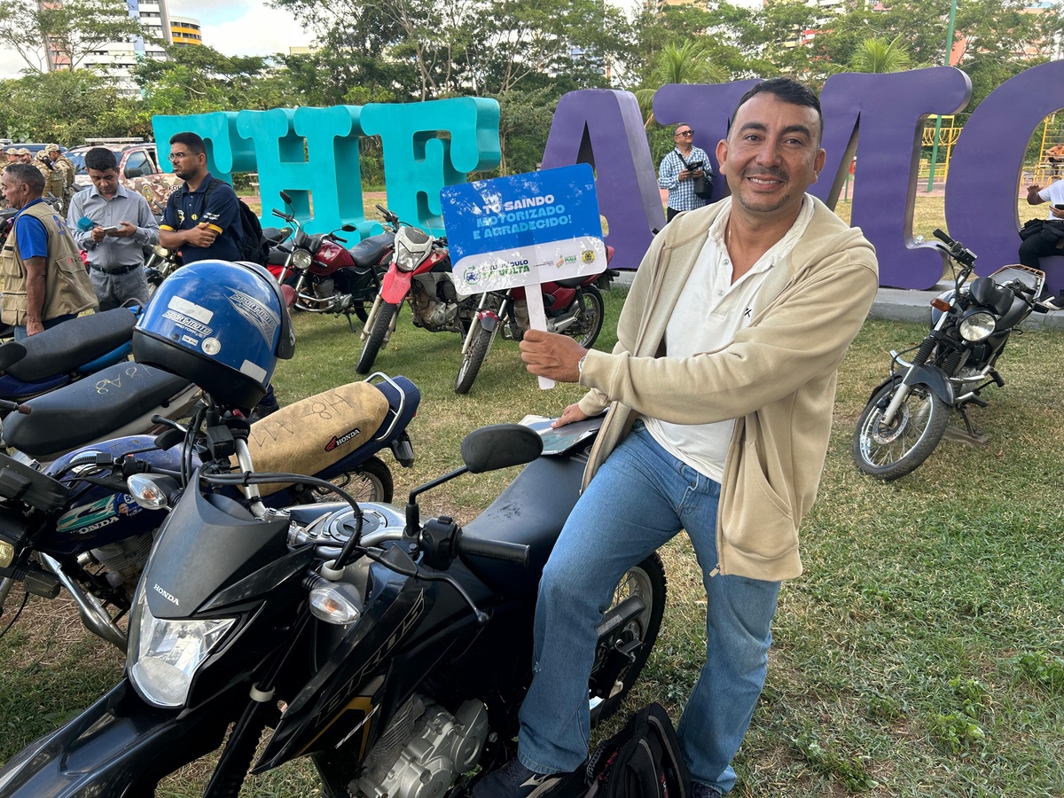 SSP-PI faz primeira entrega coletiva de veículos roubados recuperados