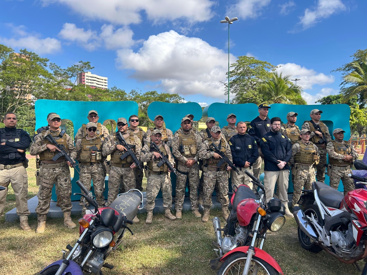 SSP-PI faz primeira entrega coletiva de veículos roubados recuperados