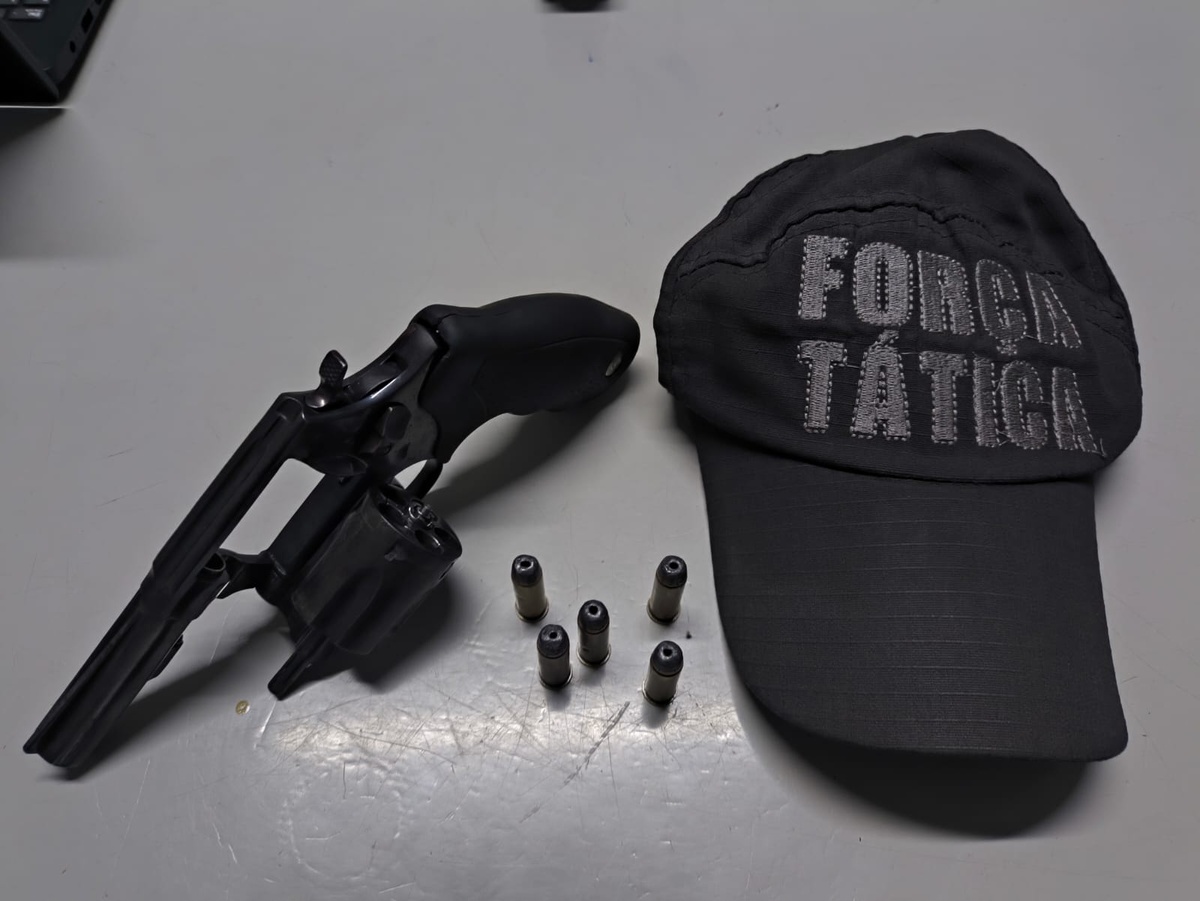 Suspeito de crimes é preso com arma de fogo na zona Sudeste de Teresina