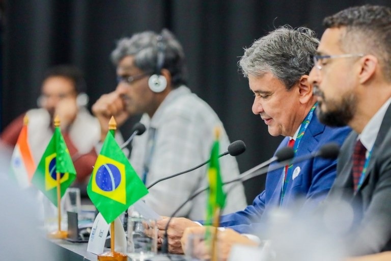 Wellington Dias representa o Brasil em reunião do Mercosul sobre políticas sociais