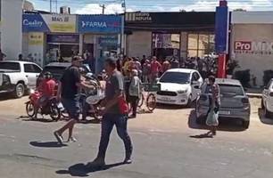 Assista: Homem é baleado próximo a agência do Banco do Brasil em Timon (Foto: Reprodução) Assista: Homem é baleado próximo a agência do Banco do Brasil em Timon (Foto: Reprodução)
