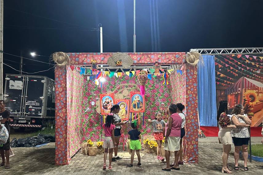 Caxingó encerra tradicional Arraiá do Povo com muita cultura e grande show musical Caxingó encerra tradicional Arraiá do Povo com muita cultura e grande show musical
