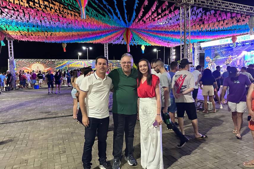 Caxingó encerra tradicional Arraiá do Povo com muita cultura e grande show musical Caxingó encerra tradicional Arraiá do Povo com muita cultura e grande show musical