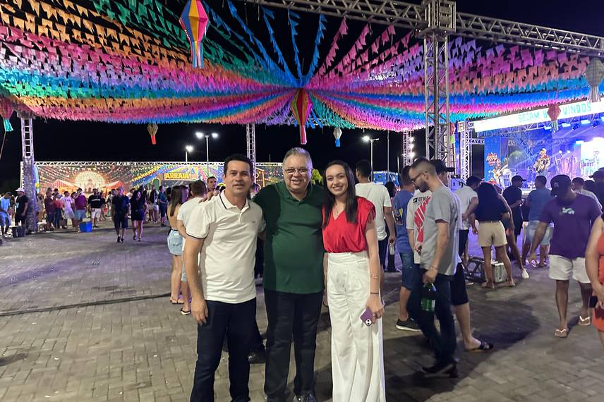 Caxingó encerra tradicional Arraiá do Povo com muita cultura e grande show musical Caxingó encerra tradicional Arraiá do Povo com muita cultura e grande show musical