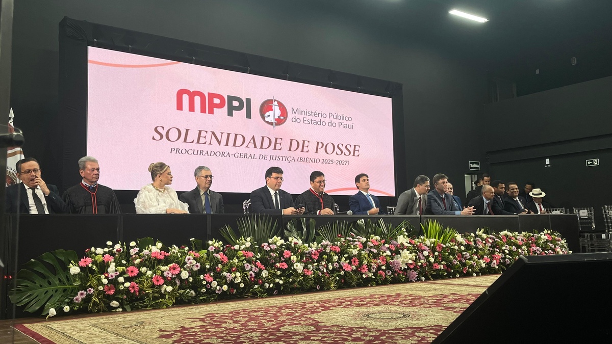 Cláudia Seabra toma posse como nova procuradora-geral de Justiça do Piauí