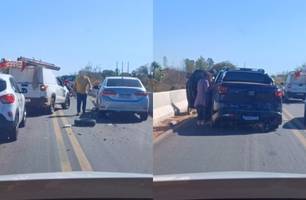 Colisão traseira é registrada na Ponte do Jenipapo, em Campo Maior (Foto: Reprodução) Colisão traseira é registrada na Ponte do Jenipapo, em Campo Maior (Foto: Reprodução)
