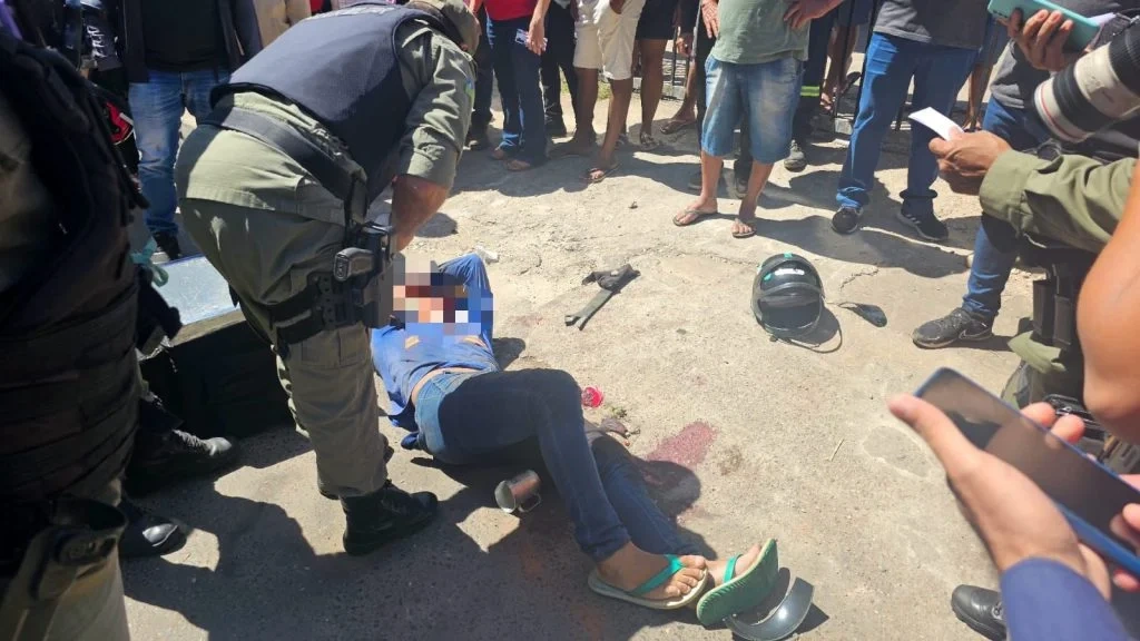 Criminoso é baleado e comparsa espancado após tentativa de assalto em Teresina