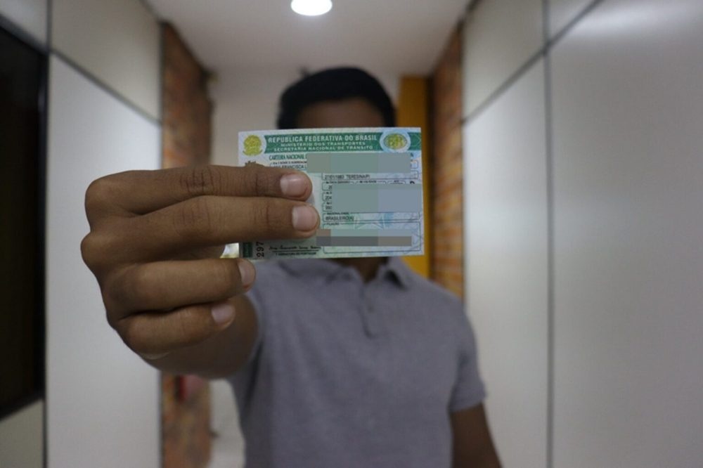 Detran e Seduc realizam aula inaugural do Programa CNH Social Estudantil