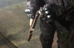 Dupla é presa suspeita de assaltos com simulacro de arma na zona Sul de Teresina (Foto: Reprodução) Dupla é presa suspeita de assaltos com simulacro de arma na zona Sul de Teresina (Foto: Reprodução)
