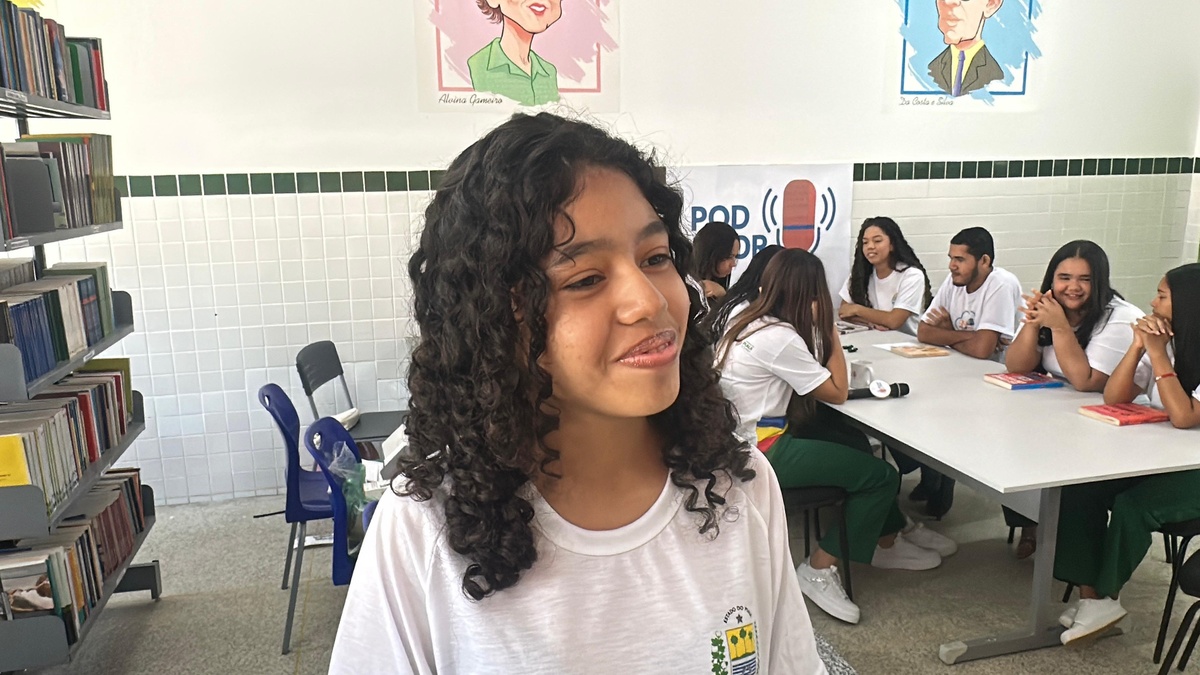 Escola movimenta férias com atividades lúdicas e criativas em Anísio de Abreu