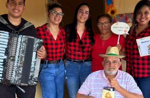 Esperantina leva arraiá a casas de pacientes do programa 'Melhor em Casa' (Foto: Reprodução) Esperantina leva arraiá a casas de pacientes do programa 'Melhor em Casa' (Foto: Reprodução)