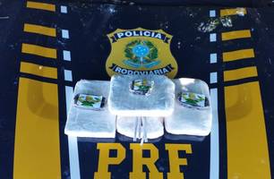 Fiscalização da PRF em Picos flagra passageira com cocaína, haxixe e maconha (Foto: DivulgaçãoPRF)