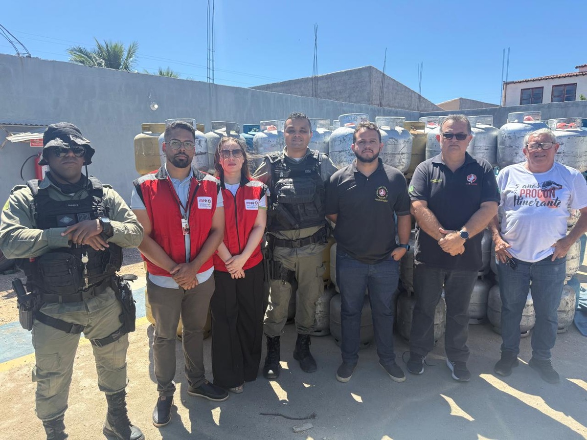 Fiscalização do Procon apreende mais de 350 botijões de gás em operação no Piauí