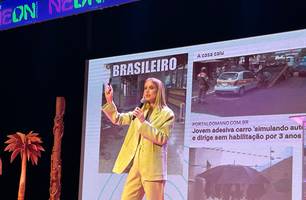 Gabriela Prioli fala sobre inovação e incertezas em palestra no NEON 2025 (Foto: Conecta Piauí) Gabriela Prioli fala sobre inovação e incertezas em palestra no NEON 2025 (Foto: Conecta Piauí)