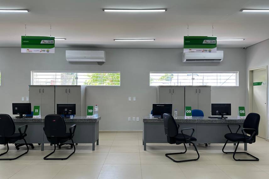Governador inaugura escola, Espaço da Cidadania e asfalto em Altos Governador inaugura escola, Espaço da Cidadania e asfalto em Altos