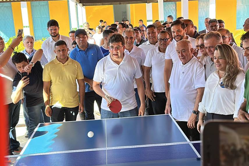 Governador inaugura escola, Espaço da Cidadania e asfalto em Altos Governador inaugura escola, Espaço da Cidadania e asfalto em Altos