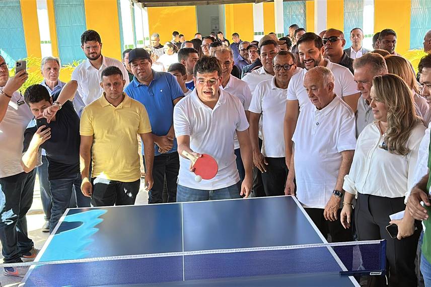 Governador inaugura escola, Espaço da Cidadania e asfalto em Altos Governador inaugura escola, Espaço da Cidadania e asfalto em Altos