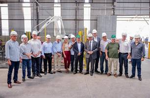 Governador visita indústria e vê linha automatizada com apoio da Badespi (Foto: Gabriel Paulino) Governador visita indústria e vê linha automatizada com apoio da Badespi (Foto: Gabriel Paulino)