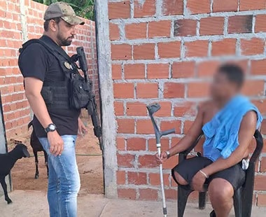 Homem com extensa ficha criminal e deficiência física é preso em Teresina