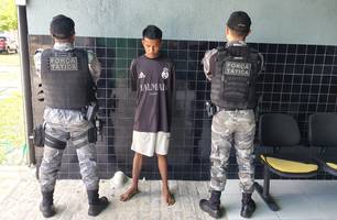Homem é preso após tentar fugir da PM em Parnaíba; celular roubado foi apreendido (Foto: Reprodução)