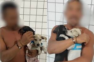 Homem é preso por tentar afogar filhotes de cachorro na Pedra do Sal, em Parnaíba (Foto: Divulgação/PMPI) Homem é preso por tentar afogar filhotes de cachorro na Pedra do Sal, em Parnaíba (Foto: Divulgação/PMPI)