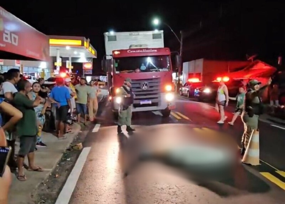 Idoso morre atropelado por caminhão-baú ao atravessar a BR-343, em Campo Maior