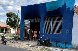 Incêndio atinge oficina de motos em Parnaíba após curto-circuito em motocicleta (Foto: Reprodução/Portal Infoco Piauí) Incêndio atinge oficina de motos em Parnaíba após curto-circuito em motocicleta (Foto: Reprodução/Portal Infoco Piauí)