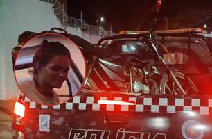 Mulher é flagrada com moto roubada e diz que foi herança de ex-marido em Teresina (Foto: Repórter 12/Conecta Piauí) Mulher é flagrada com moto roubada e diz que foi herança de ex-marido em Teresina (Foto: Repórter 12/Conecta Piauí)