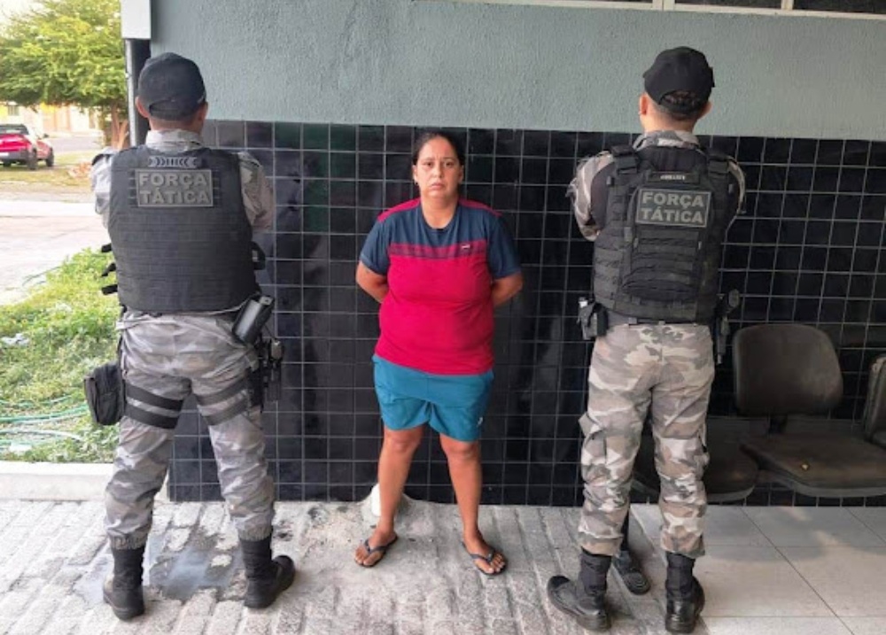 Mulher suspeita de homicídio é presa pela Polícia Militar em Parnaíba