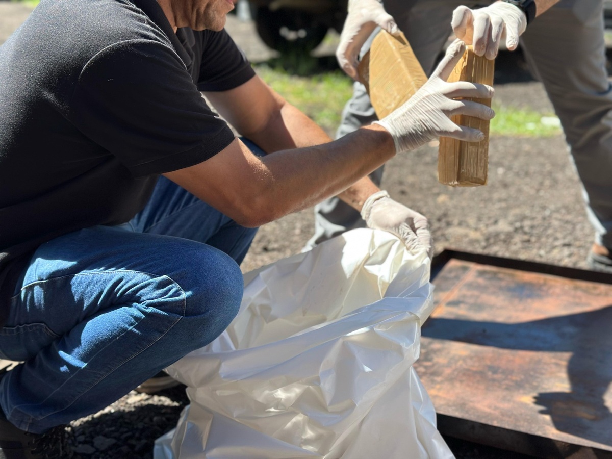 PF deflagra operação e apreende mais de 300 kg de drogas